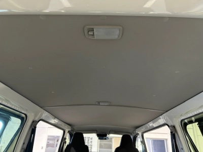 2019 Toyota Hiace 6 SEATERS 100km Only