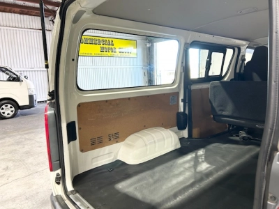 2019 Toyota Hiace 6 SEATERS 100km Only
