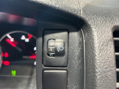 2019 Toyota Hiace 6 SEATERS 100km Only