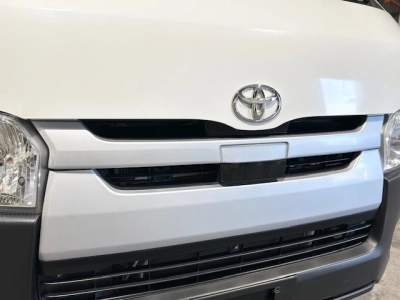 2019 Toyota Hiace 6 SEATERS 100km Only