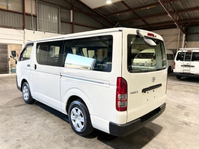 2019 Toyota Hiace 6 SEATERS 100km Only