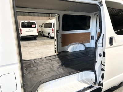 2016 Toyota Hiace *ONLY 103kms* FINANCIAL YEAR SALE $4200 REDUCED$