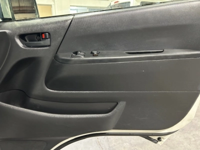 2016 Toyota Hiace *ONLY 103kms* FINANCIAL YEAR SALE $4200 REDUCED$