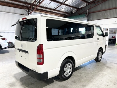 2019 Toyota Hiace =4x4= 6 or 9 Seaters