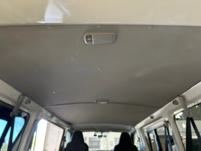 2019 Toyota Hiace =4x4= 6 or 9 Seaters