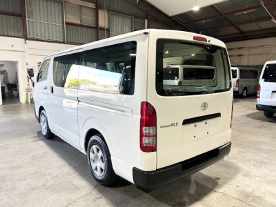 2019 Toyota Hiace == Only 103kms ==