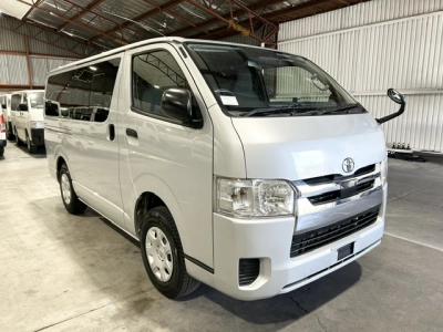 2020 Toyota Hiace =4X4= Luxury GL Package_$1000 Discounted for Fuel