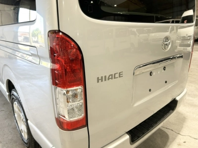 2020 Toyota Hiace =4X4= Luxury GL Package_$1000 Discounted for Fuel