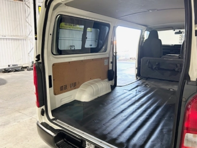 2020 Toyota Hiace ==FULL TIME 4WD== 2.8L DIESEL