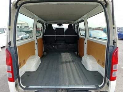 2021 Toyota Hiace 4x4 DIESEL TURBO