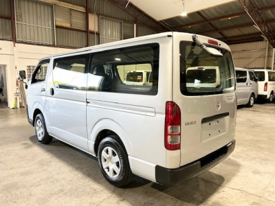 2019 Toyota Hiace ==FULL TIME 4WD - ONLY 117km==