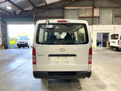 2019 Toyota Hiace ==FULL TIME 4WD - ONLY 117km==