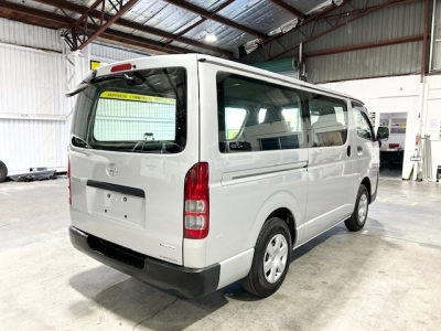 2019 Toyota Hiace ==FULL TIME 4WD - ONLY 117km==