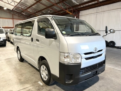 2019 Toyota Hiace ==FULL TIME 4WD - ONLY 117km==