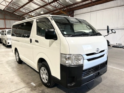 2020 Toyota Hiace ==4x4 4x4 4x4== Super Low 105kms
