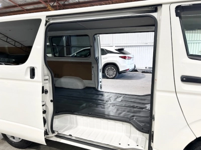 2020 Toyota Hiace ==4x4 4x4 4x4== Super Low 105kms