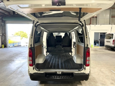 2020 Toyota Hiace ==4x4 4x4 4x4== Super Low 105kms