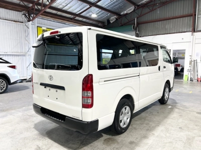 2020 Toyota Hiace ==4x4 4x4 4x4== Super Low 105kms