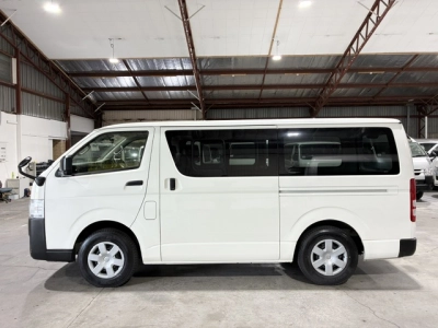 2022 Toyota Hiace 4X4 FACELIFT MODEL / 6 SEATER!!