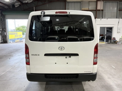 2022 Toyota Hiace 4X4 FACELIFT MODEL / 6 SEATER!!