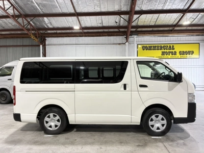 2022 Toyota Hiace 4X4 FACELIFT MODEL / 6 SEATER!!
