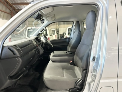 2021 Toyota Hiace Facelift Model =2WD= 6 Seaters_Rear Aircon