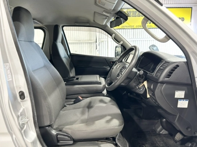2021 Toyota Hiace Facelift Model =2WD= 6 Seaters_Rear Aircon