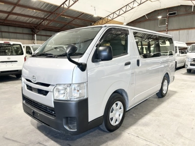 2021 Toyota Hiace Facelift Model =2WD= 6 Seaters_Rear Aircon ***MID YEAR SUPER SALE***