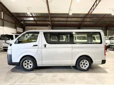 2021 Toyota Hiace Facelift Model =2WD= 6 Seaters_Rear Aircon
