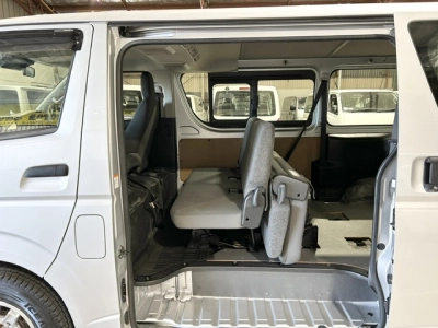 2021 Toyota Hiace Facelift Model =2WD= 6 Seaters_Rear Aircon