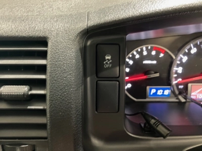 2020 Toyota Hiace LWB GL PACKAGE ONLY 82kms!! ** REDUCED $4400!! **
