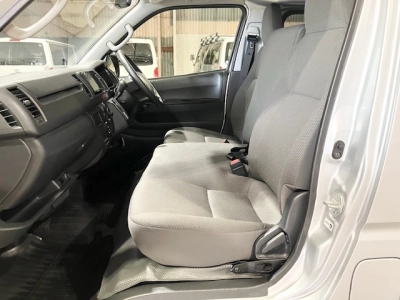 2020 Toyota Hiace LWB GL PACKAGE ONLY 82kms!! ** REDUCED $4400!! **