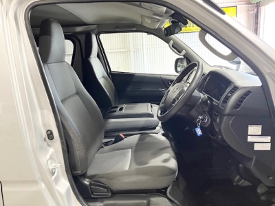 2020 Toyota Hiace LWB 2L Petrol ** GL PACKAGE!! **