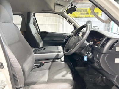 2017 Toyota Hiace HIGHROOF * FINANCIAL YEAR SALE* $5000 REDUCED$
