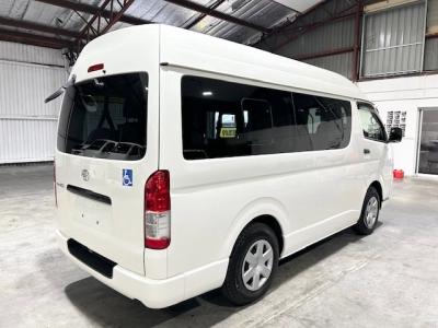 2017 Toyota Hiace HIGHROOF * FINANCIAL YEAR SALE* $5000 REDUCED$