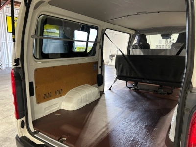2018 Toyota Hiace LWB ***$4100 REDUCED*** 6 SEATERS / TIMBER FLOOR!
