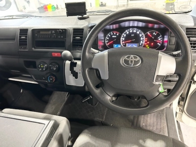 2018 Toyota Hiace LWB ***$4100 REDUCED*** 6 SEATERS / TIMBER FLOOR!