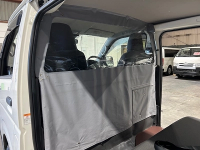 2018 Toyota Hiace LWB ***$4100 REDUCED*** 6 SEATERS / TIMBER FLOOR!