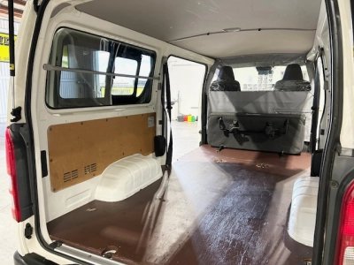 2018 Toyota Hiace LWB ***$4100 REDUCED*** 6 SEATERS / TIMBER FLOOR!