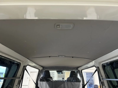 2018 Toyota Hiace 2.8L *** $4000 REDUCED *** --6 SEATERS--