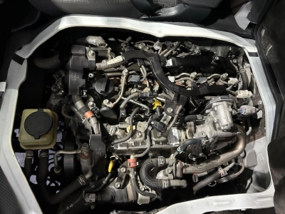 2018 Toyota Hiace 2.8L *** $4000 REDUCED *** --6 SEATERS--
