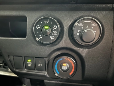 2017 Toyota Hiace *HIGHROOF* FINANCIAL YEAR SALE $5000 REDUCED$$