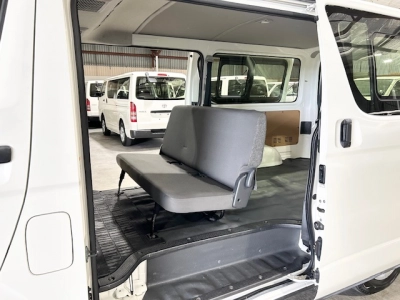 2020 Toyota Hiace =4x4= Dual Airbags ** FULL OPTION **