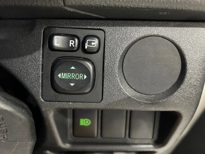 2020 Toyota Hiace =4x4= Dual Airbags ** FULL OPTION **