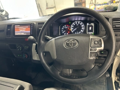 2020 Toyota Hiace =4x4= Dual Airbags ** FULL OPTION **