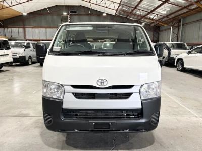 2020 Toyota Hiace =4x4= Dual Airbags ** FULL OPTION **