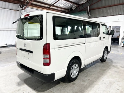 2020 Toyota Hiace =4x4= Dual Airbags ** FULL OPTION **