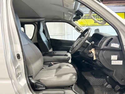 2020 Toyota Hiace === 6 Seaters ===