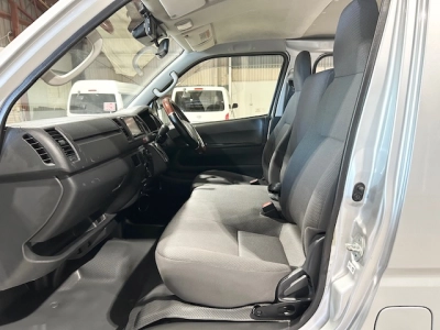 2020 Toyota Hiace $4000 REDUCED**