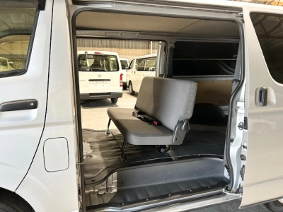 2015 Toyota Hiace =4X4= 